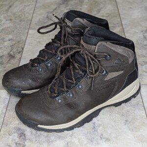 Columbia 'Newton Ridge Plus' Hiking Boots (women's 9.5W)